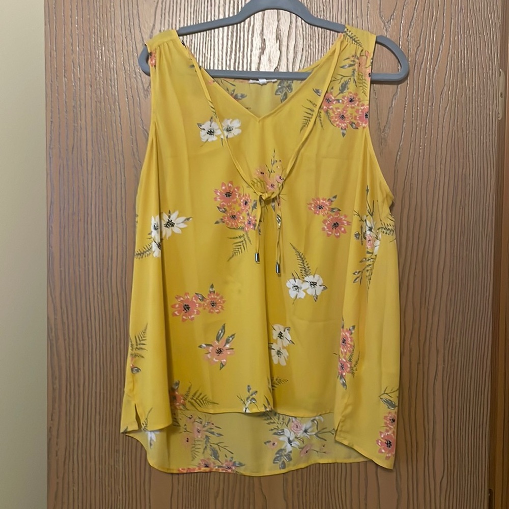 Maurice’s tank top